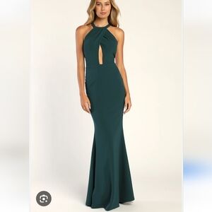 Lulu's Green Size M ELEGANT Halter Sheath Maxi Dress. NEW